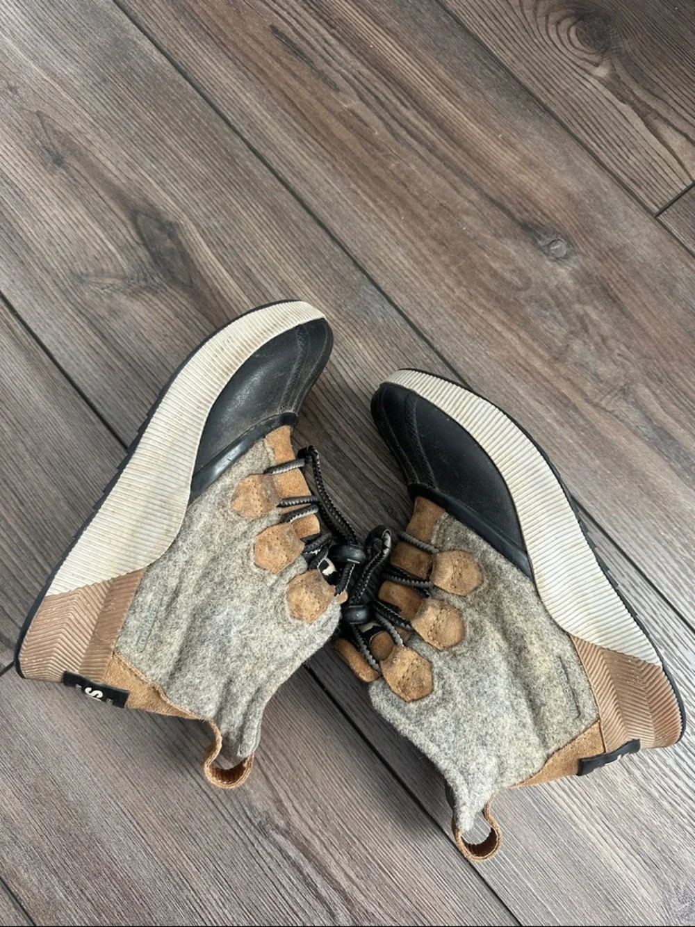Sorel Youth 2‎ Out N About Classic Waterproof Boots Rugged Outdoor Durable Gorp
